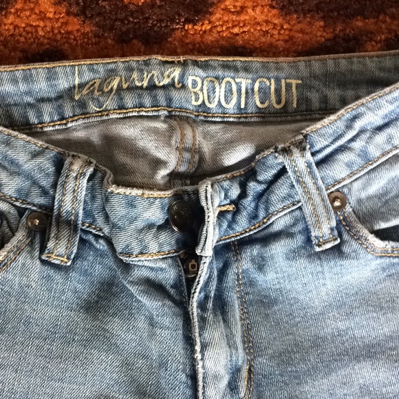 Bullhead Black Size 7 short Jeans, used - Picture 3 of 5